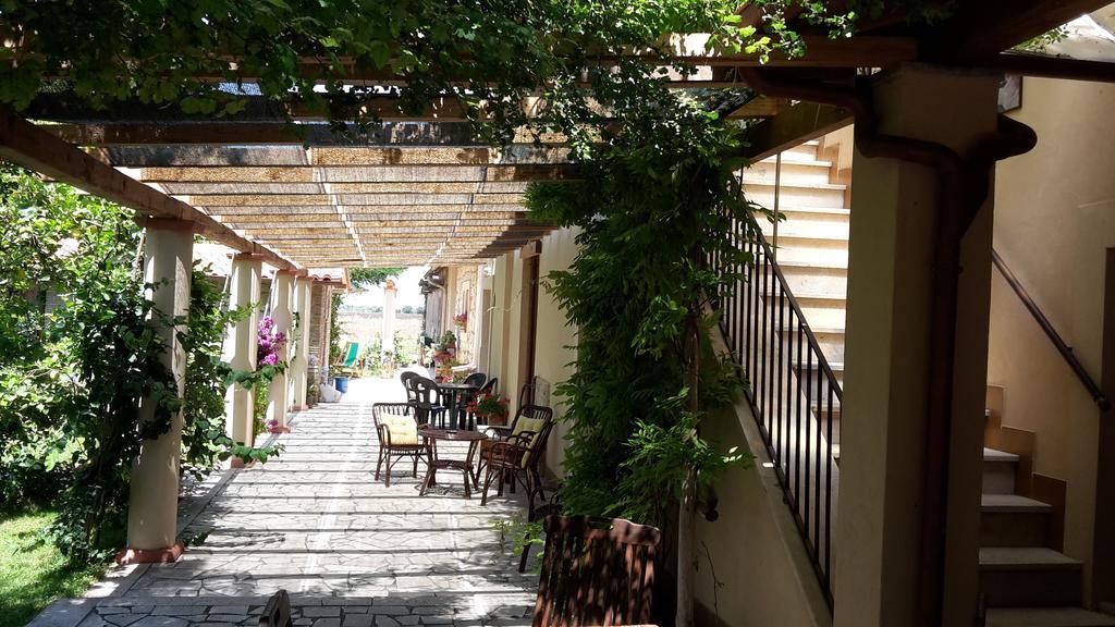 Agriturismo Casal Taccone Tarquinia Exterior foto